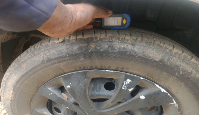 2022 Maruti Swift VXI, Petrol, Manual, 77,332 km, tyre