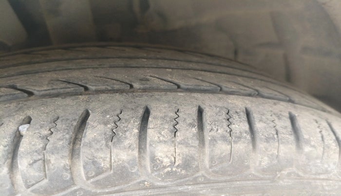 2017 Ford Ecosport TITANIUM+ 1.5L DIESEL, Diesel, Manual, 1,95,150 km, tyre