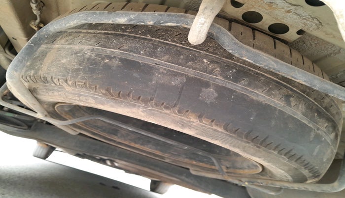 2021 Maruti Ertiga VXI CNG, Petrol, Manual, 66,670 km, tyre