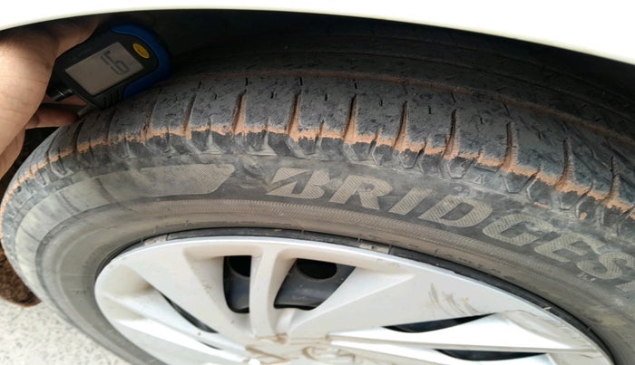 2021 Maruti Ertiga VXI CNG, Petrol, Manual, 66,670 km, tyre