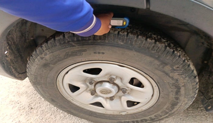 2018 Tata Hexa XE 4X2 6 STR, Diesel, Manual, 79,013 km, tyre