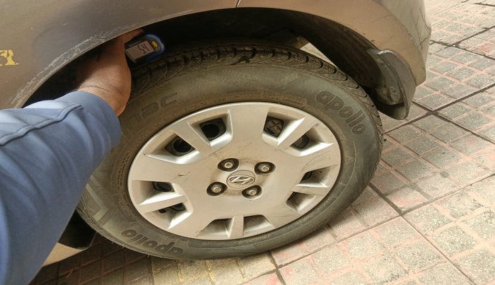 2013 Hyundai i20 MAGNA (O) 1.2, Petrol, Manual, 1,24,642 km, tyre