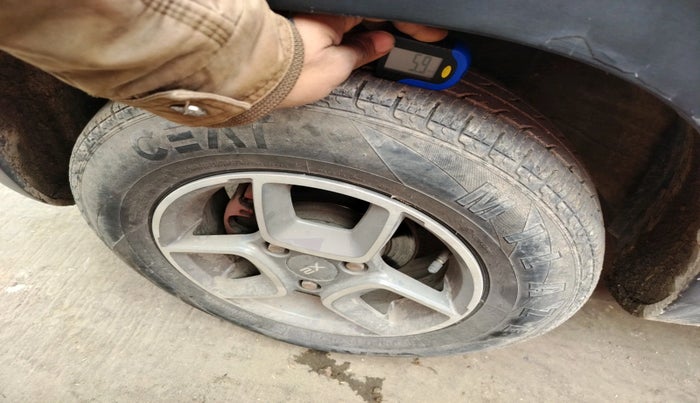 2016 Renault Kwid RXL, Petrol, Manual, 18,821 km, tyre