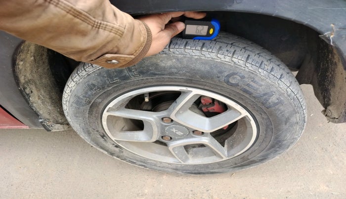 2016 Renault Kwid RXL, Petrol, Manual, 18,821 km, tyre