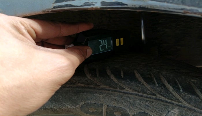 2011 Chevrolet Beat PS PETROL, Petrol, Manual, 1,03,481 km, tyre