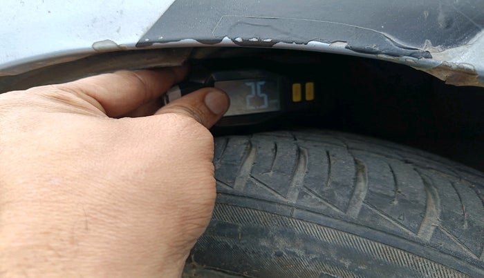 2011 Chevrolet Beat PS PETROL, Petrol, Manual, 1,03,481 km, tyre