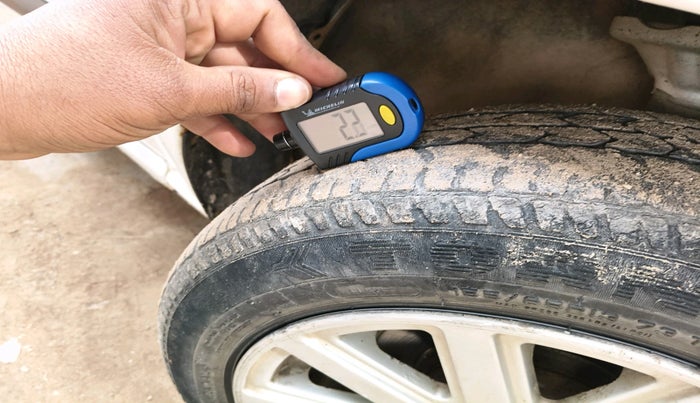 2011 Hyundai Santro Xing GLS, Petrol, Manual, 1,14,603 km, tyre