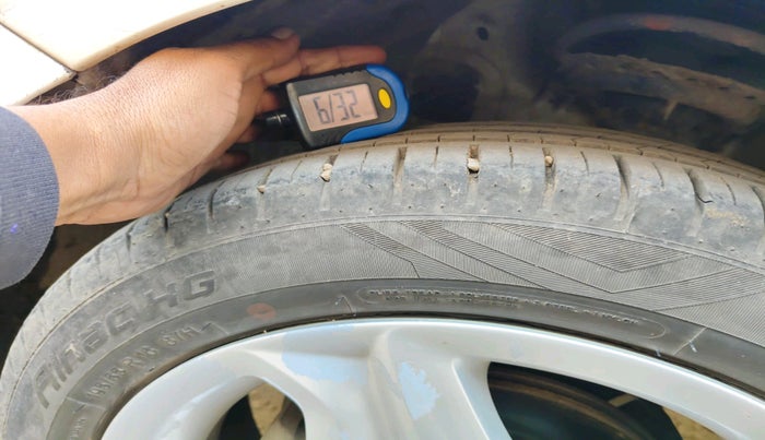 2017 Hyundai Elite i20 ASTA 1.2, Petrol, Manual, 74,397 km, tyre