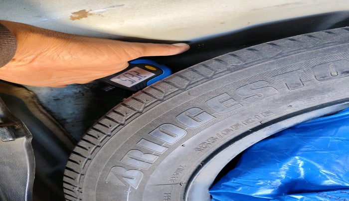 2017 Hyundai Elite i20 ASTA 1.2, Petrol, Manual, 74,397 km, tyre