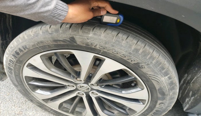 2021 MG HECTOR SHARP HYBRID 1.5 PETROL, Petrol, Manual, 39,057 km, tyre