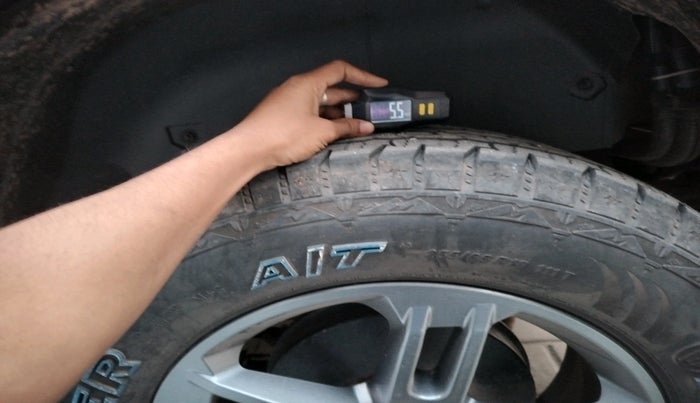 2023 Mahindra Thar LX HARD TOP 4WD MT, Diesel, Manual, 39,175 km, tyre