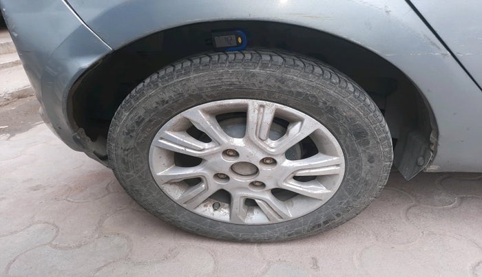 2018 Tata Tiago XZ PETROL, Petrol, Manual, 1,24,823 km, tyre