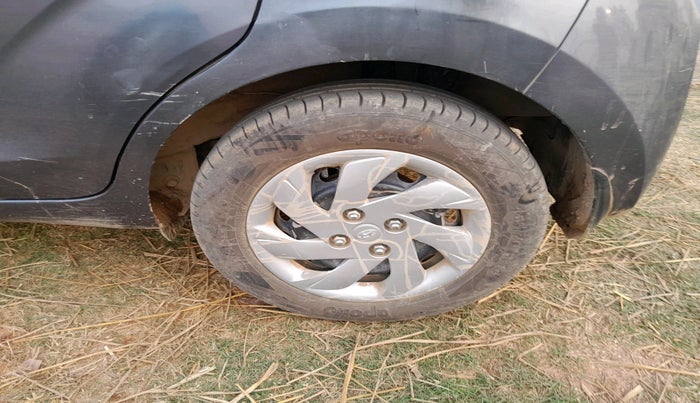 2019 Hyundai NEW SANTRO SPORTZ MT, Petrol, Manual, 39,603 km, tyre