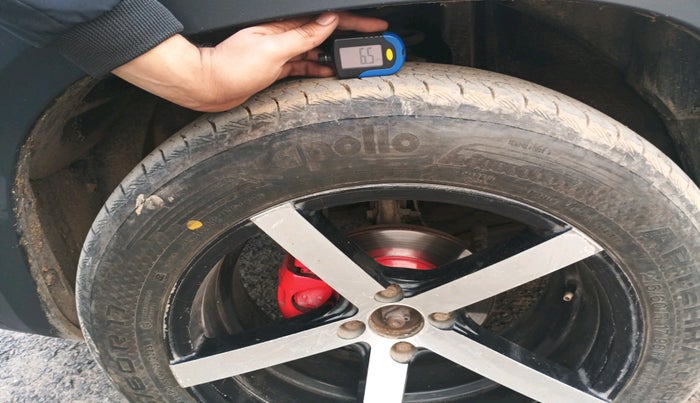 2022 Renault Kiger RXE MT, Petrol, Manual, 42,458 km, tyre