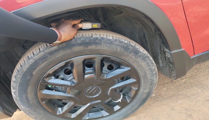 2021 Maruti Vitara Brezza VXI, Petrol, Manual, 14,732 km, tyre