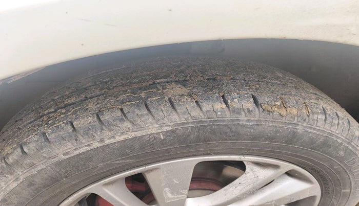 2014 Maruti Swift ZDI, Diesel, Manual, 1,21,113 km, tyre