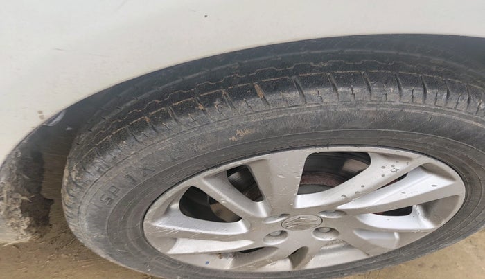 2014 Maruti Swift ZDI, Diesel, Manual, 1,21,113 km, tyre