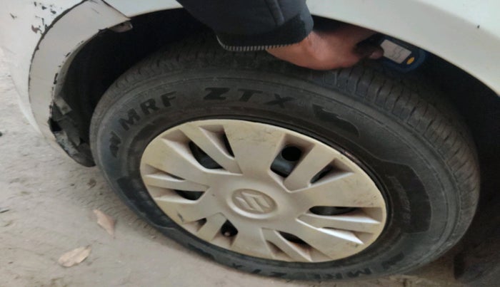 2012 Maruti Swift VXI, Petrol, Manual, 65,261 km, tyre