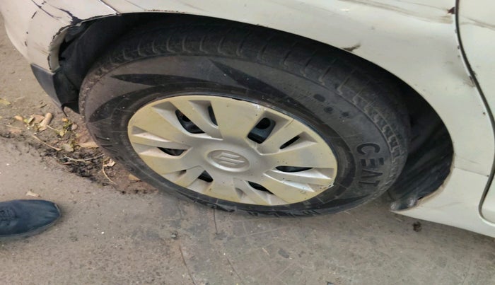 2012 Maruti Swift VXI, Petrol, Manual, 65,261 km, tyre