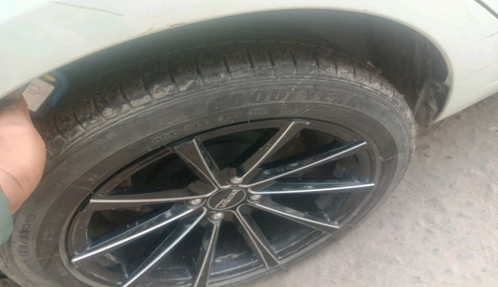 2024 Maruti Ciaz ZETA 1.5 SHVS MT PETROL, Petrol, Manual, 29,909 km, tyre