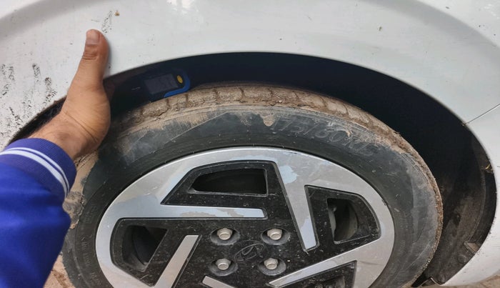 2023 Hyundai AURA S 1.2 CNG, Petrol, Manual, 93,677 km, tyre