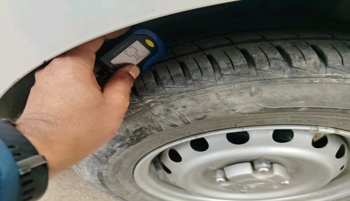 2020 Hyundai NEW SANTRO MAGNA, Petrol, Manual, 11,779 km, tyre