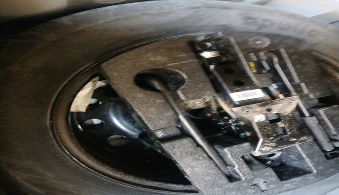 2023 Volkswagen TAIGUN GT PLUS 1.5 TSI DSG, Petrol, Automatic, 67,439 km, tyre