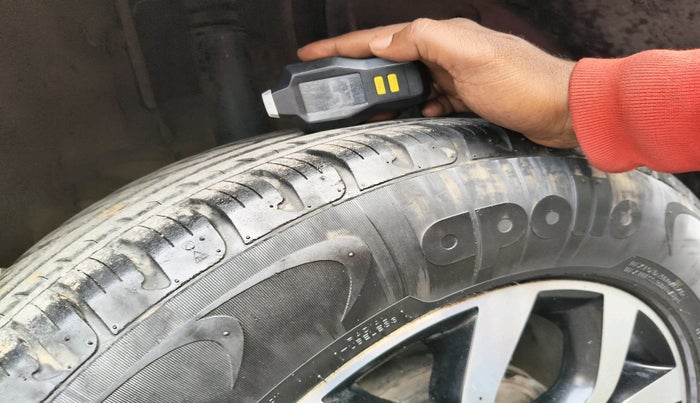 2015 Nissan Terrano XL D PLUS, Diesel, Manual, 62,553 km, tyre