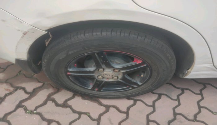 2012 Maruti Swift Dzire VDI, Diesel, Manual, 1,12,672 km, tyre