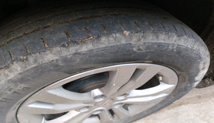 2016 Maruti Vitara Brezza ZDI PLUS, Diesel, Manual, 1,24,258 km, tyre