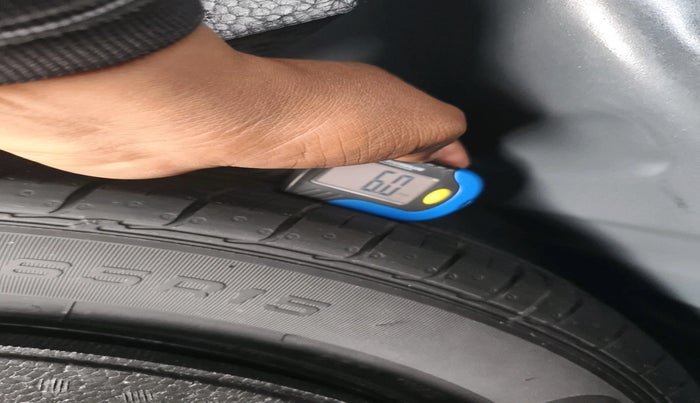 2018 Maruti Ciaz ALPHA  AT 1.5 SHVS PETROL, Petrol, Automatic, 63,279 km, tyre