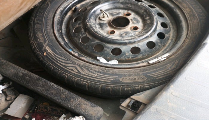 2012 Maruti Wagon R 1.0 VXI, Petrol, Manual, 84,799 km, tyre