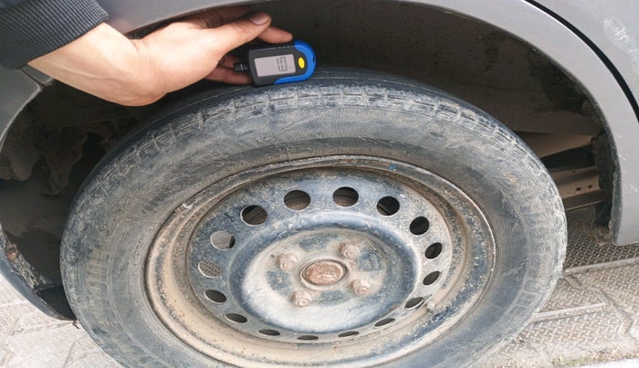 2012 Maruti Wagon R 1.0 VXI, Petrol, Manual, 84,799 km, tyre