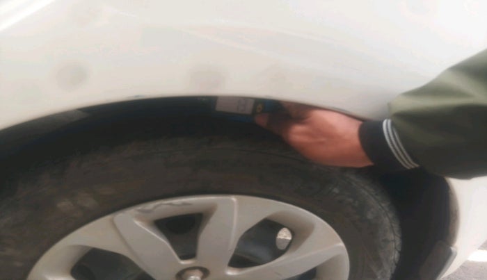 2015 Hyundai Eon MAGNA +, Petrol, Manual, 32,972 km, tyre