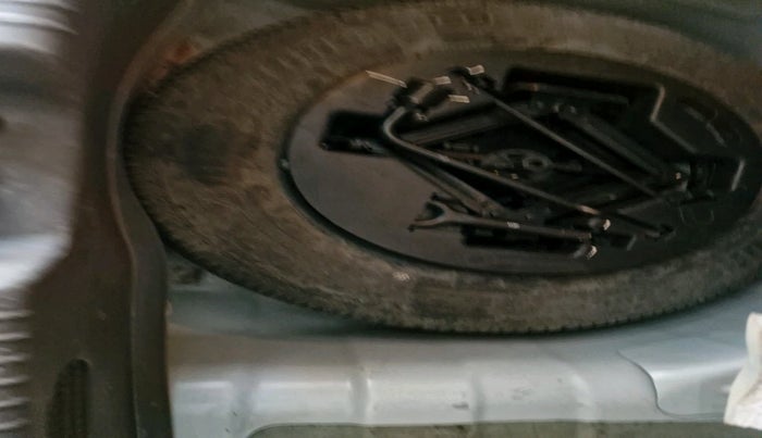 2011 Hyundai i10 SPORTZ 1.2, Petrol, Manual, 84,587 km, tyre