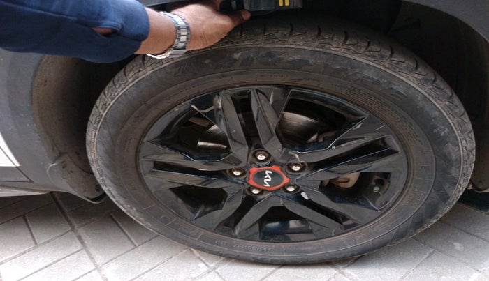 2021 KIA SELTOS HTX ANNIVERSARY EDITION 1.5 PETROL, Petrol, Manual, 95,566 km, tyre