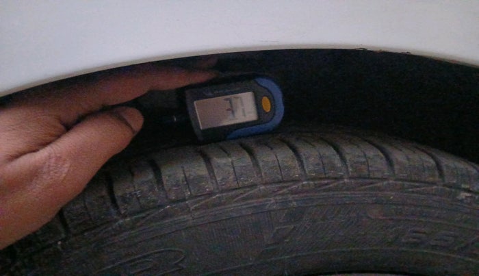 2017 Hyundai Grand i10 SPORTZ 1.2 KAPPA VTVT, Petrol, Manual, 1,34,443 km, tyre