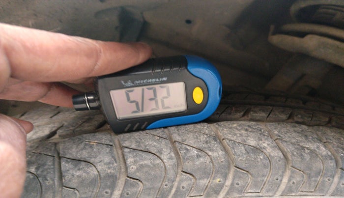 2013 Maruti Swift Dzire VXI, Petrol, Manual, 1,17,060 km, tyre