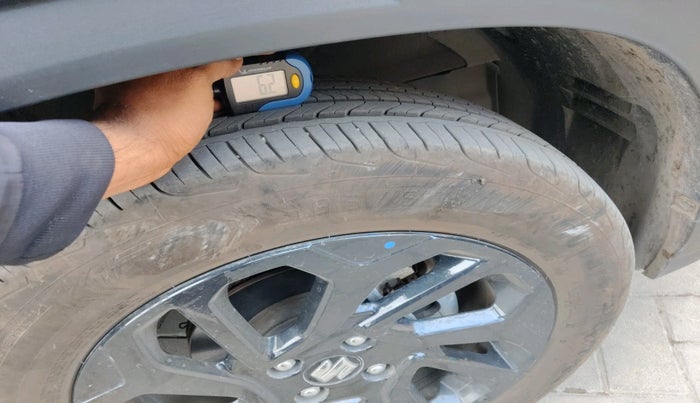 2024 Maruti FRONX DELTA PLUS 1.2L AGS, Petrol, Automatic, 2,688 km, tyre