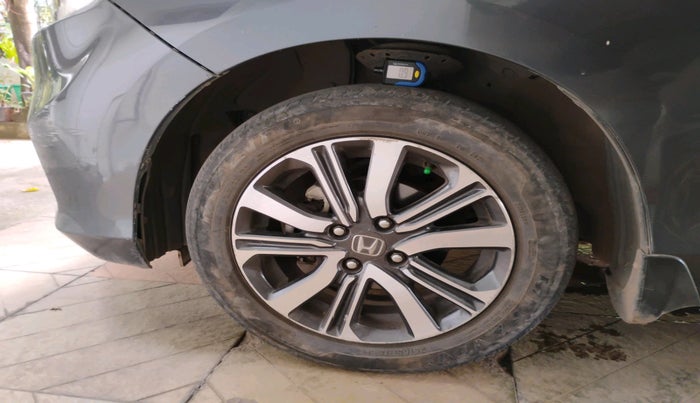 2021 Honda Amaze 1.2L I-VTEC VX CVT, Petrol, Automatic, 37,955 km, tyre