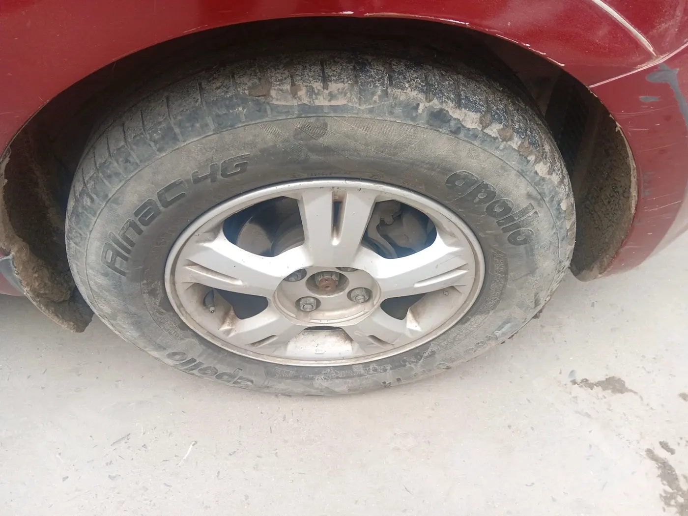 2011 Hyundai i20 SPORTZ 1.2, Petrol, Manual, 84,000 km, tyre