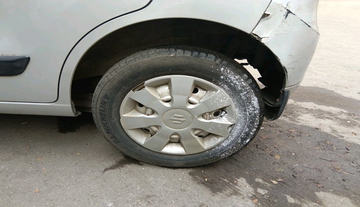 2012 Maruti Wagon R 1.0 LXI CNG, Petrol, Manual, 40,000 km, tyre