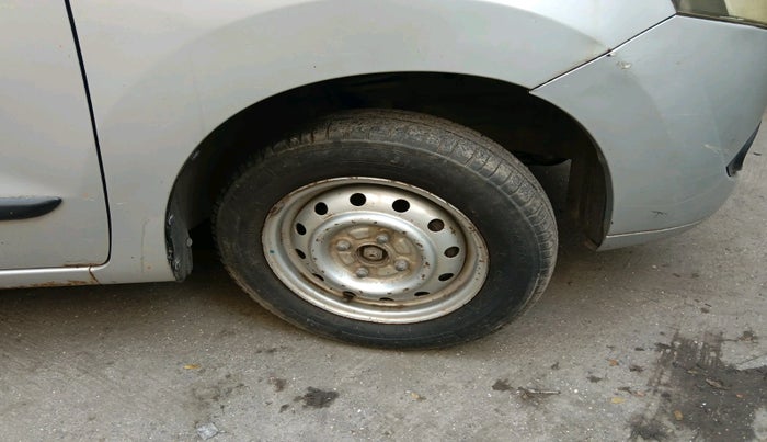2012 Maruti Wagon R 1.0 LXI CNG, Petrol, Manual, 40,000 km, tyre