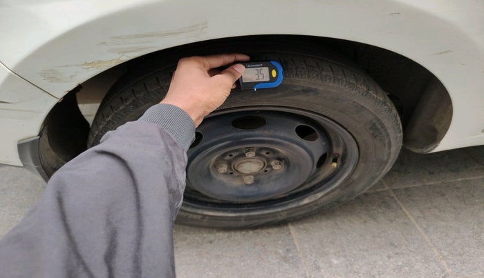 2015 Tata Zest XMS PETROL, Petrol, Manual, 80,104 km, tyre