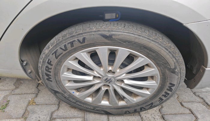 2014 Maruti Ciaz VXI+AT, Petrol, Automatic, 33,199 km, tyre