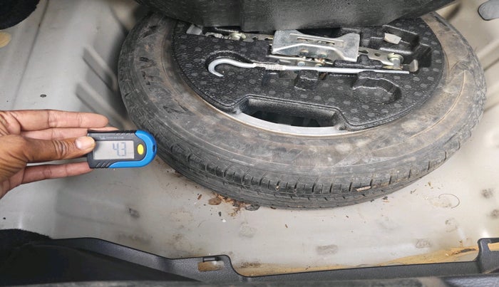 2014 Maruti Ciaz VXI+AT, Petrol, Automatic, 33,199 km, tyre