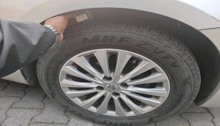 2014 Maruti Ciaz VXI+AT, Petrol, Automatic, 33,199 km, tyre