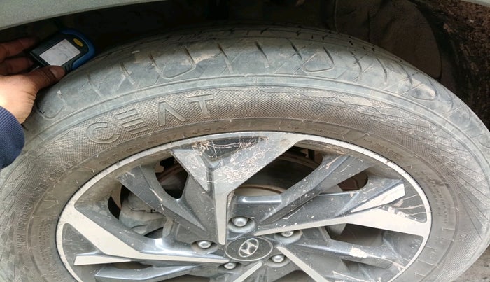 2022 Hyundai Creta SX (O) AT 1.5 DIESEL, Diesel, Automatic, 1,37,666 km, tyre