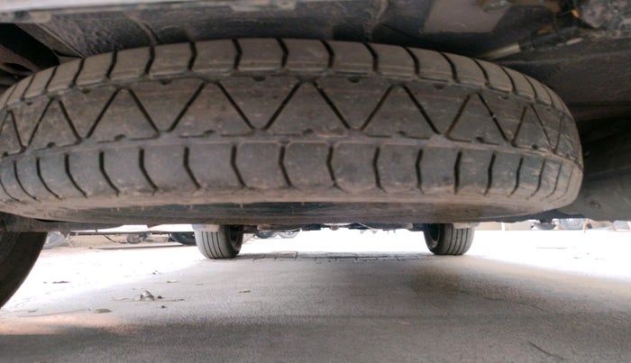 2024 Tata NEXON Fearless Plus (PS) 1.2 iCNG 6MT Dual Tone, Petrol, Manual, 5,430 km, tyre