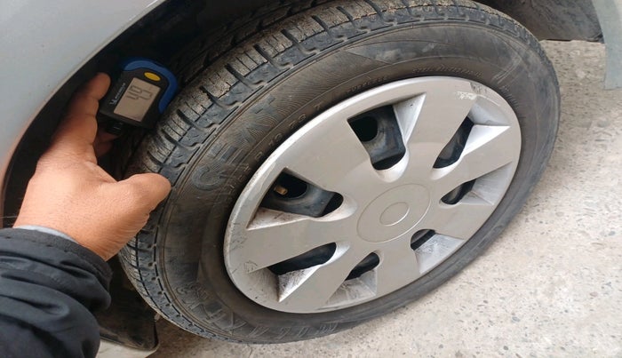 2011 Maruti Zen Estilo VXI, Petrol, Manual, 1,26,971 km, tyre